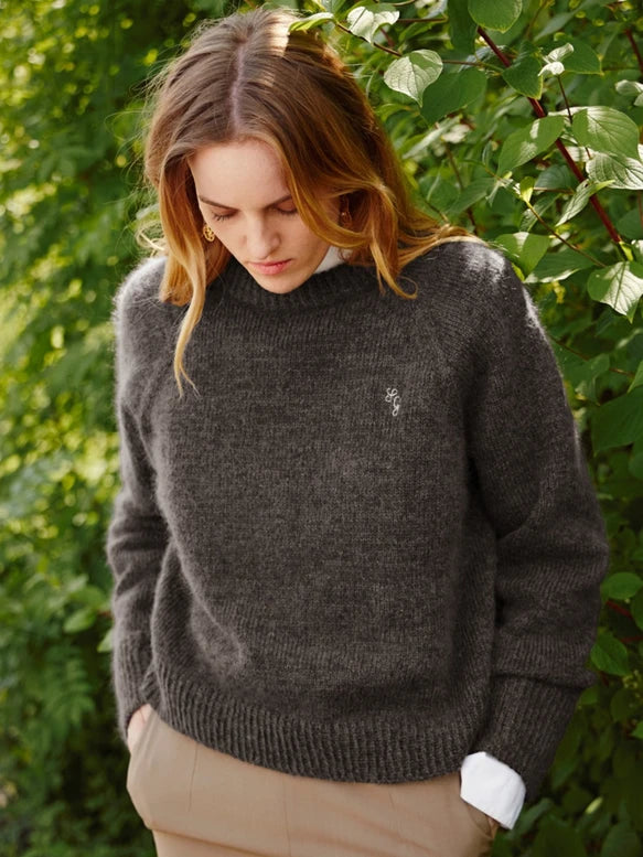 2409 No.2 Sammy Sweater | Sandnes Garn Single Printed Knitting Pattern