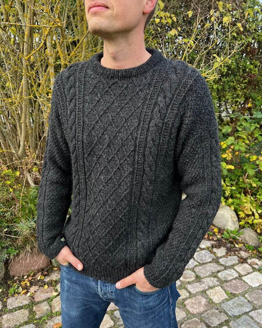 Moby Sweater Man | PetiteKnit Printed Knitting Pattern