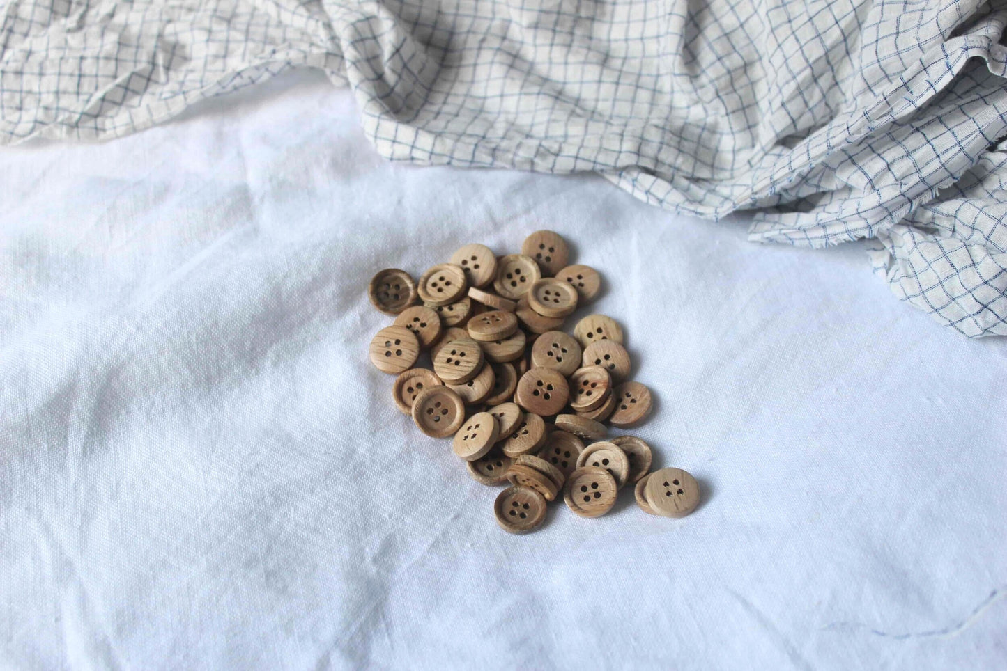 chestnut wood traditional button 4